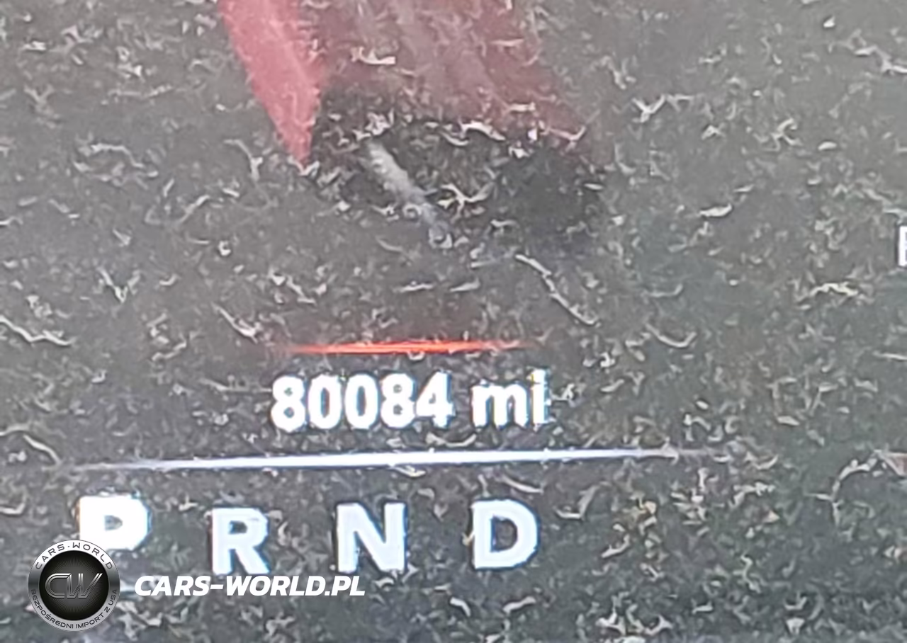 2018 Ram 1500 Sport VIN:1C6RR7MT8JS240937 - 16