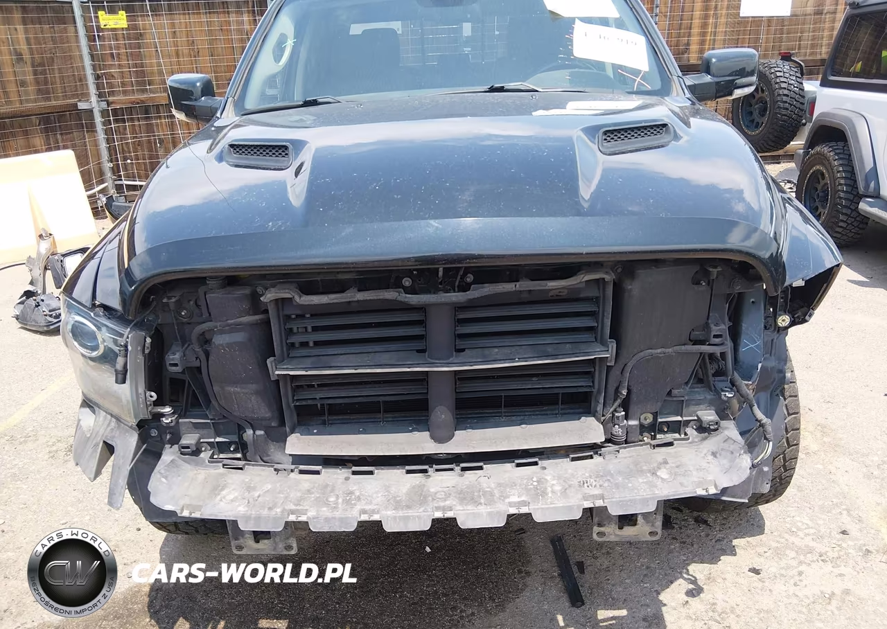 2018 Ram 1500 Sport VIN:1C6RR7MT8JS240937 - 6