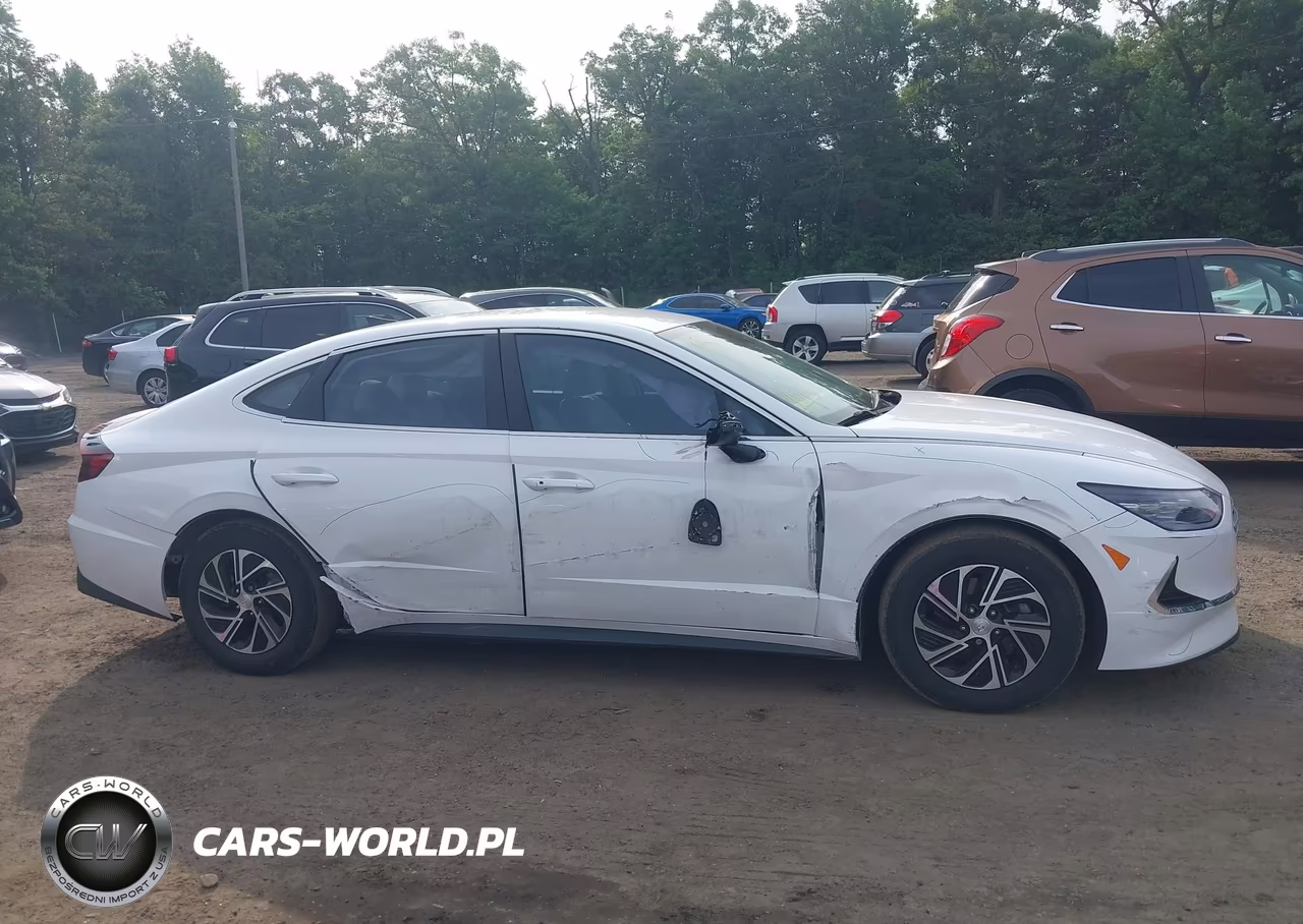 2023 Hyundai Sonata Hybrid Blue VIN:KMHL24JJ5PA069790 - 13