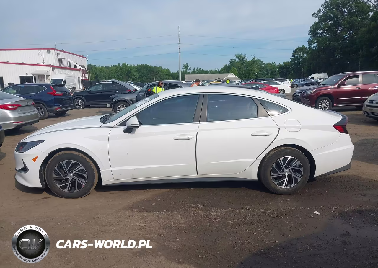 2023 Hyundai Sonata Hybrid Blue VIN:KMHL24JJ5PA069790 - 14