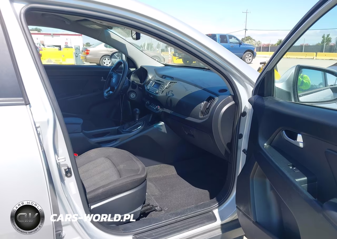 2012 Kia Sportage Lx VIN:KNDPB3A21C7225937 - 5