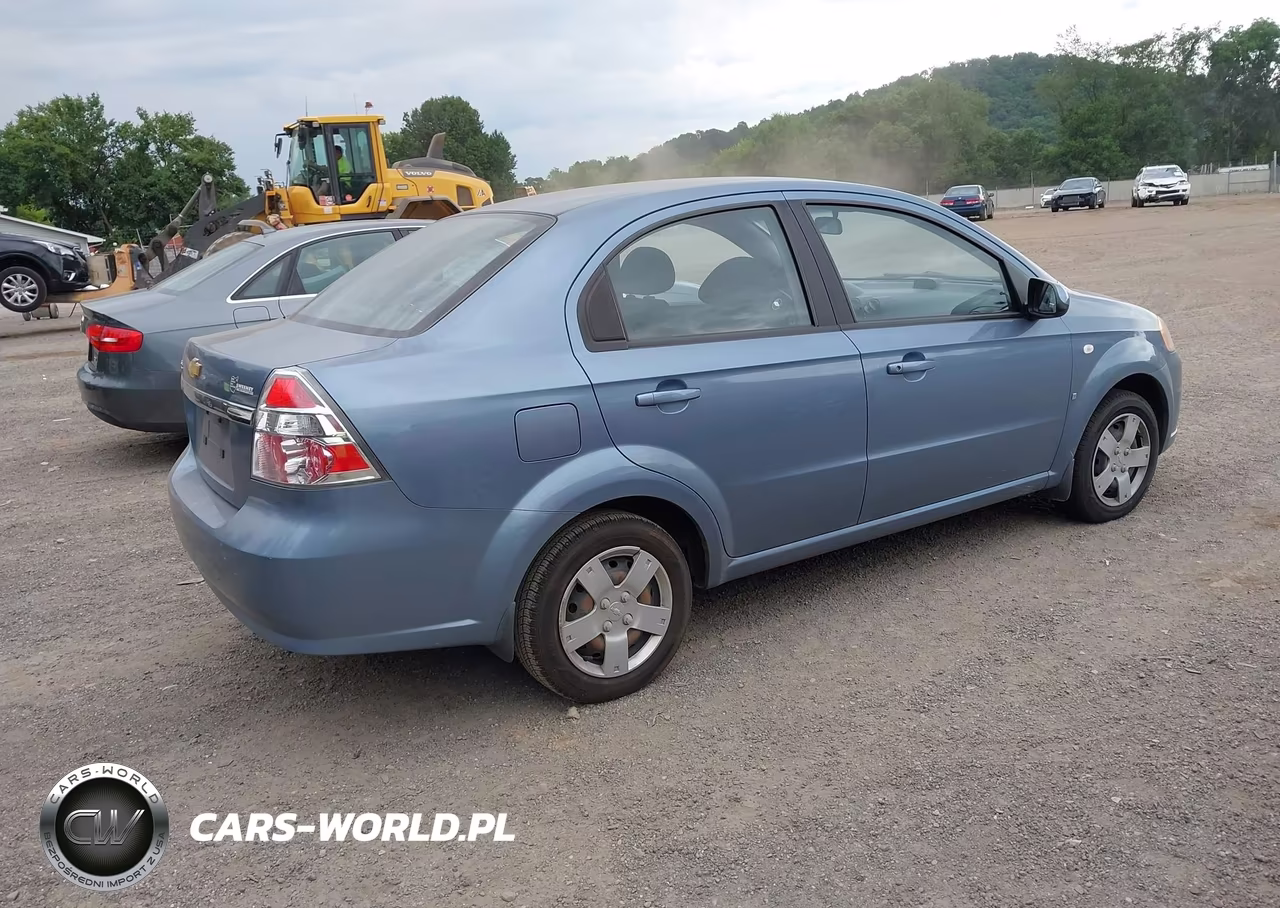 2007 Chevrolet Aveo Ls VIN:KL1TD56677B142572 - 4