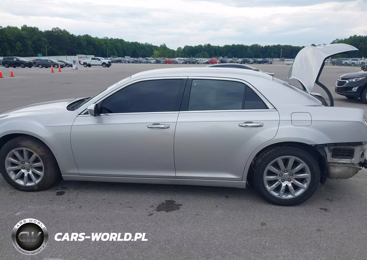 2012 Chrysler 300 Limited VIN:2C3CCACG8CH113329 - 14