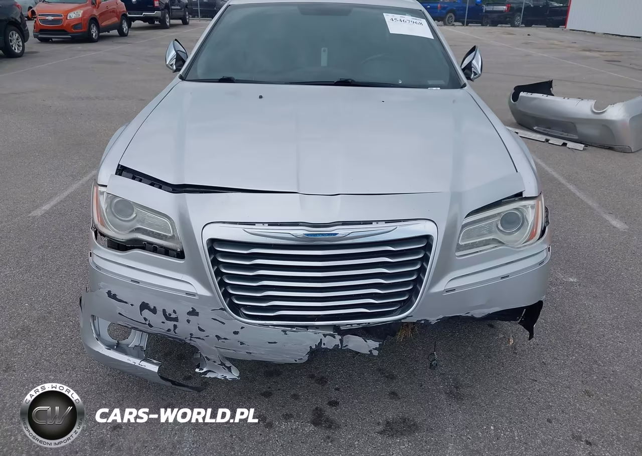 2012 Chrysler 300 Limited VIN:2C3CCACG8CH113329 - 6