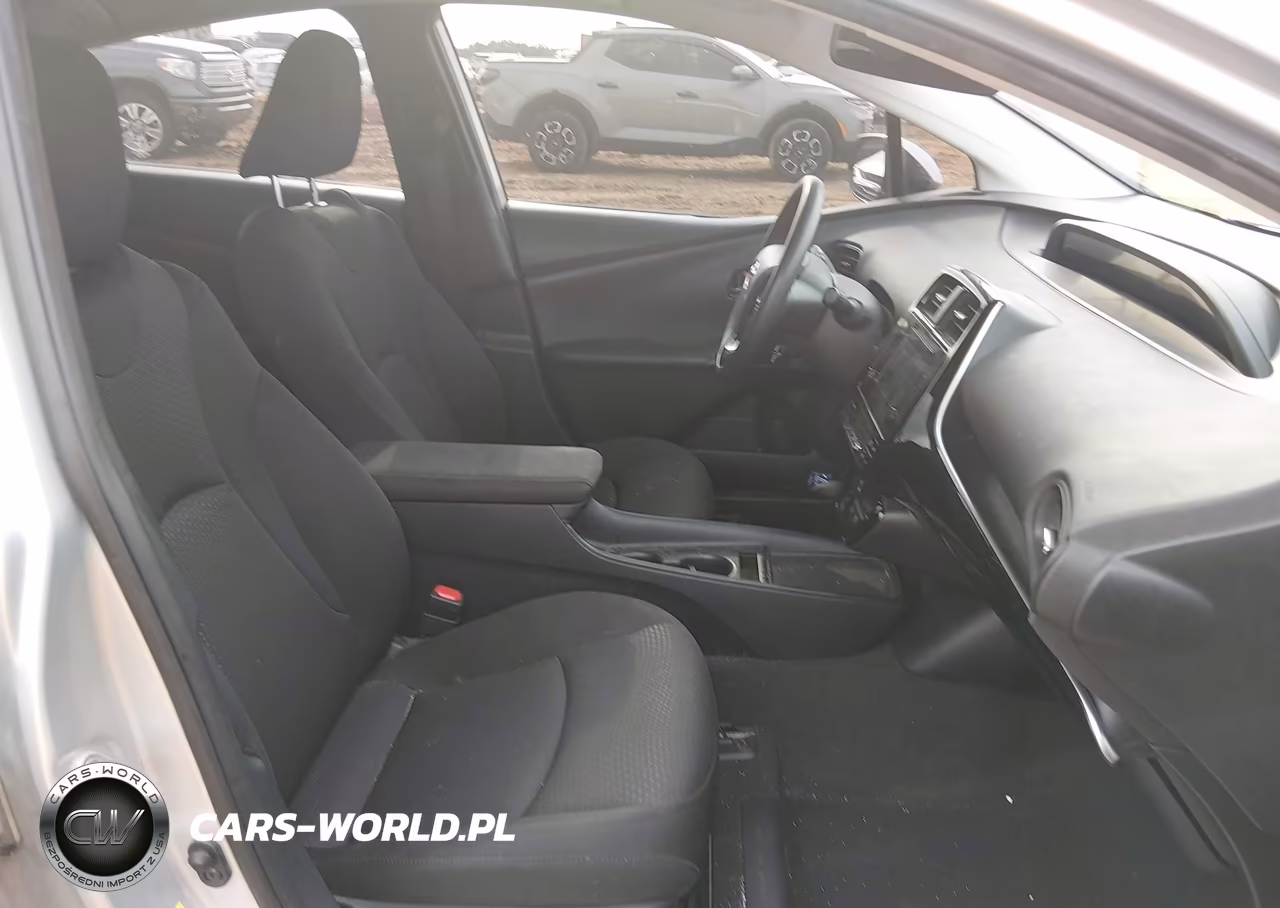 2019 Toyota Prius Le VIN:JTDKARFU4K3092395 - 5