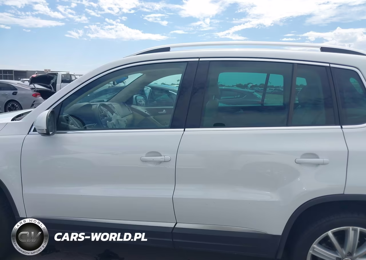 2016 Volkswagen Tiguan Se VIN:WVGBV7AX0GW590461 - 14