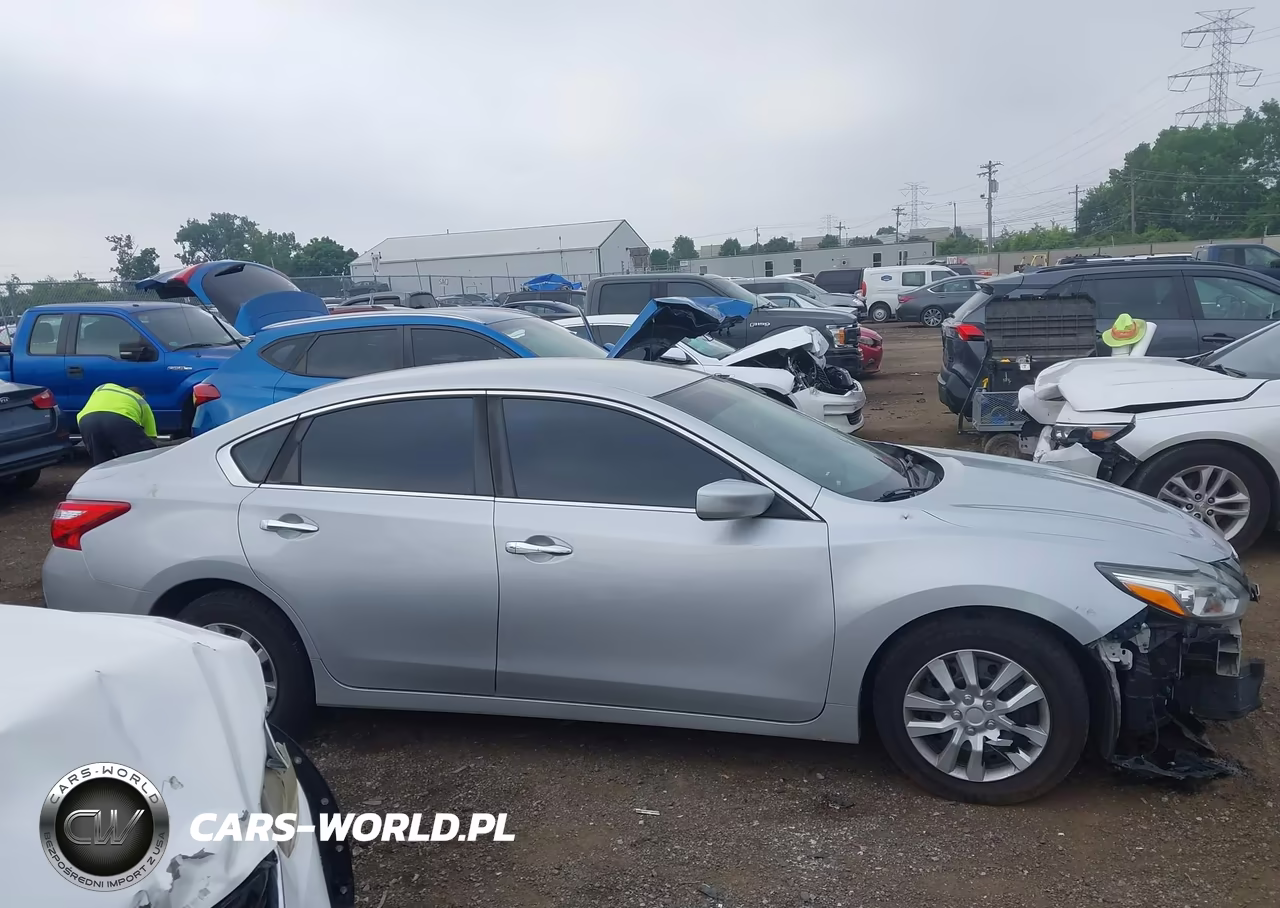 2017 Nissan Altima 2.5 S VIN:1N4AL3AP3HN343897 - 14