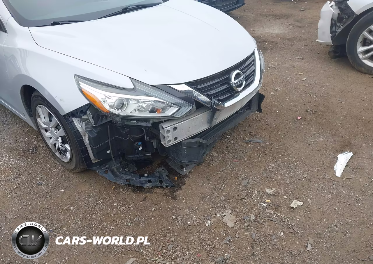 2017 Nissan Altima 2.5 S VIN:1N4AL3AP3HN343897 - 6
