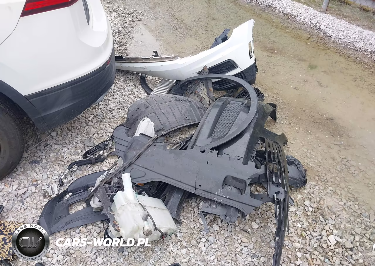 2018 Volkswagen Tiguan 2.0T S VIN:3VV0B7AX2JM094803 - 12