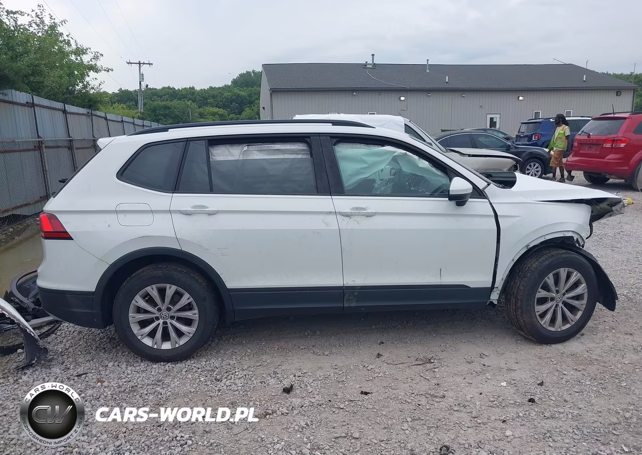 2018 Volkswagen Tiguan 2.0T S VIN:3VV0B7AX2JM094803 - 14
