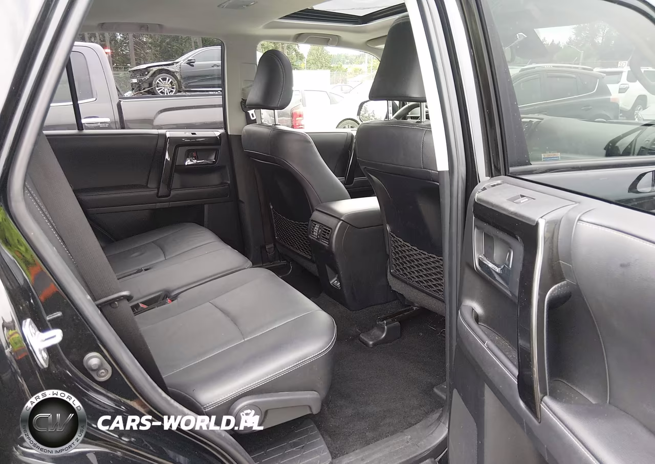 2021 Toyota 4Runner Nightshade Special Edition VIN:JTEJU5JR5M5968439 - 18