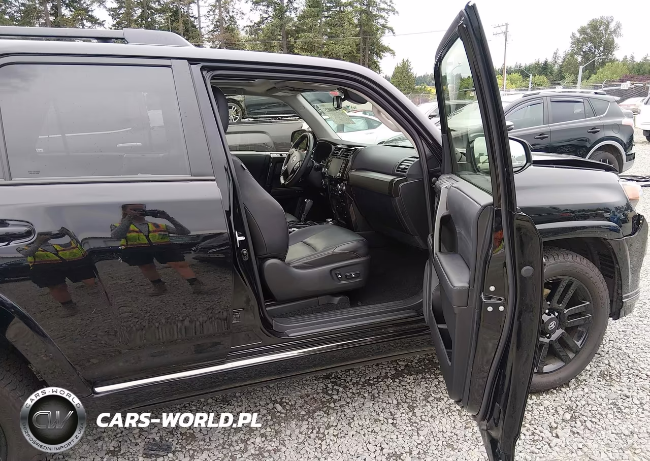 2021 Toyota 4Runner Nightshade Special Edition VIN:JTEJU5JR5M5968439 - 5