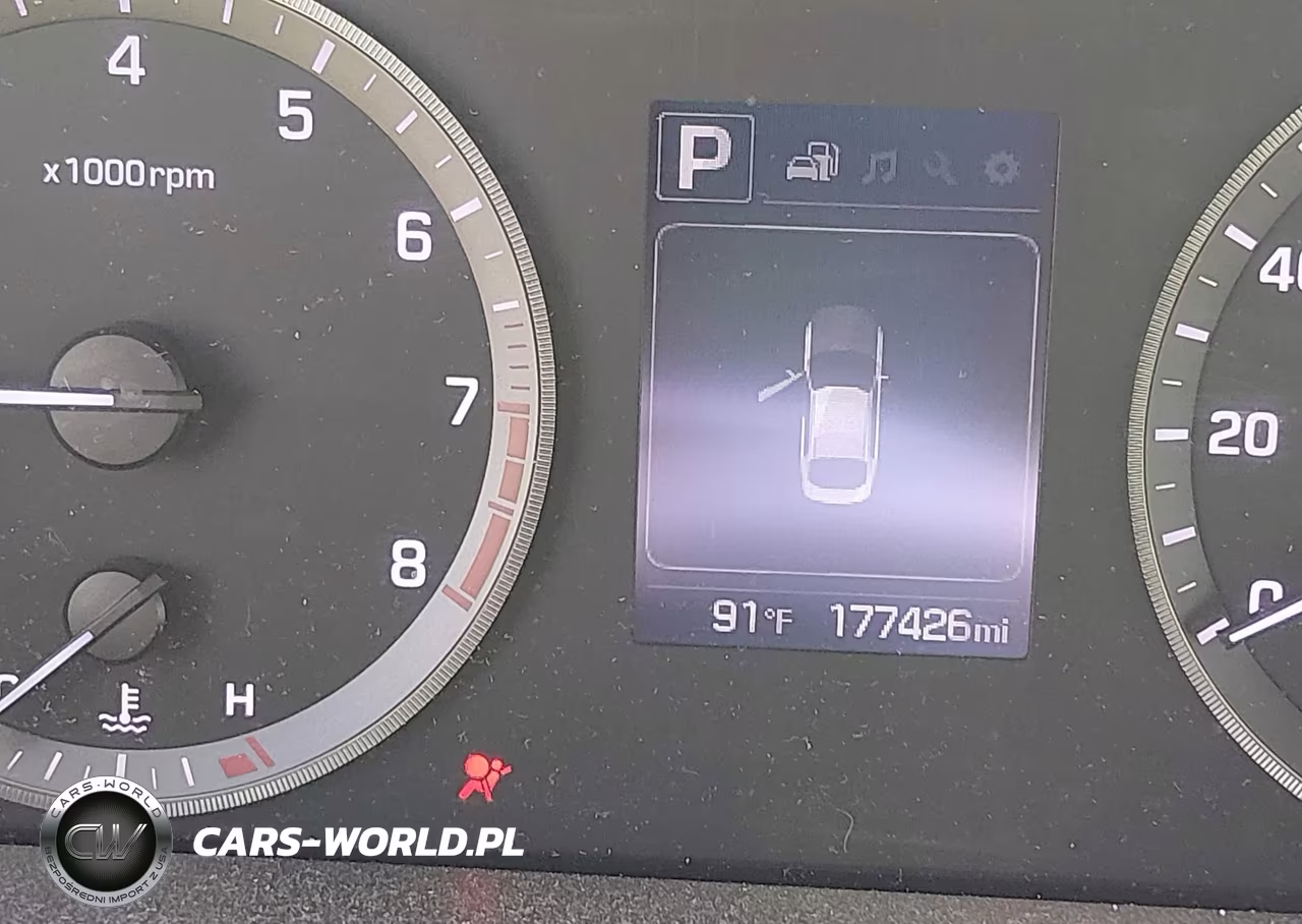 2016 Hyundai Sonata Sport VIN:5NPE34AF8GH379530 - 15