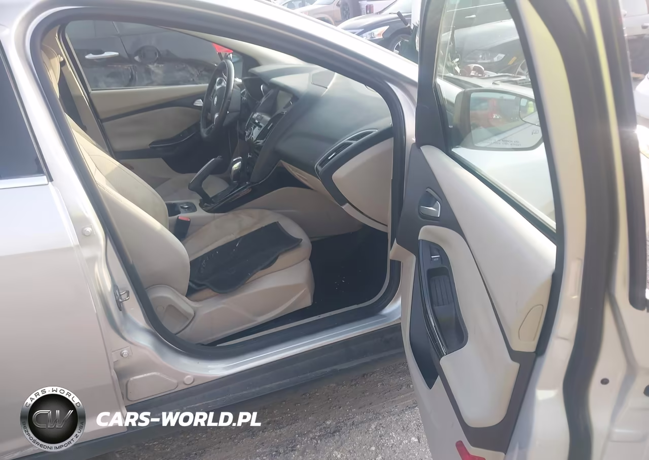 2013 Ford Focus Electric VIN:1FADP3R46DL335665 - 5