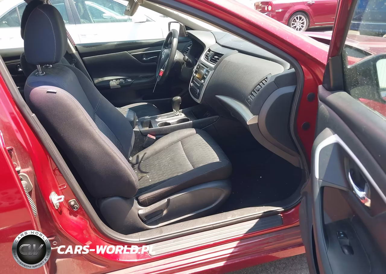 2017 Nissan Altima 2.5 S VIN:1N4AL3AP3HC473030 - 5