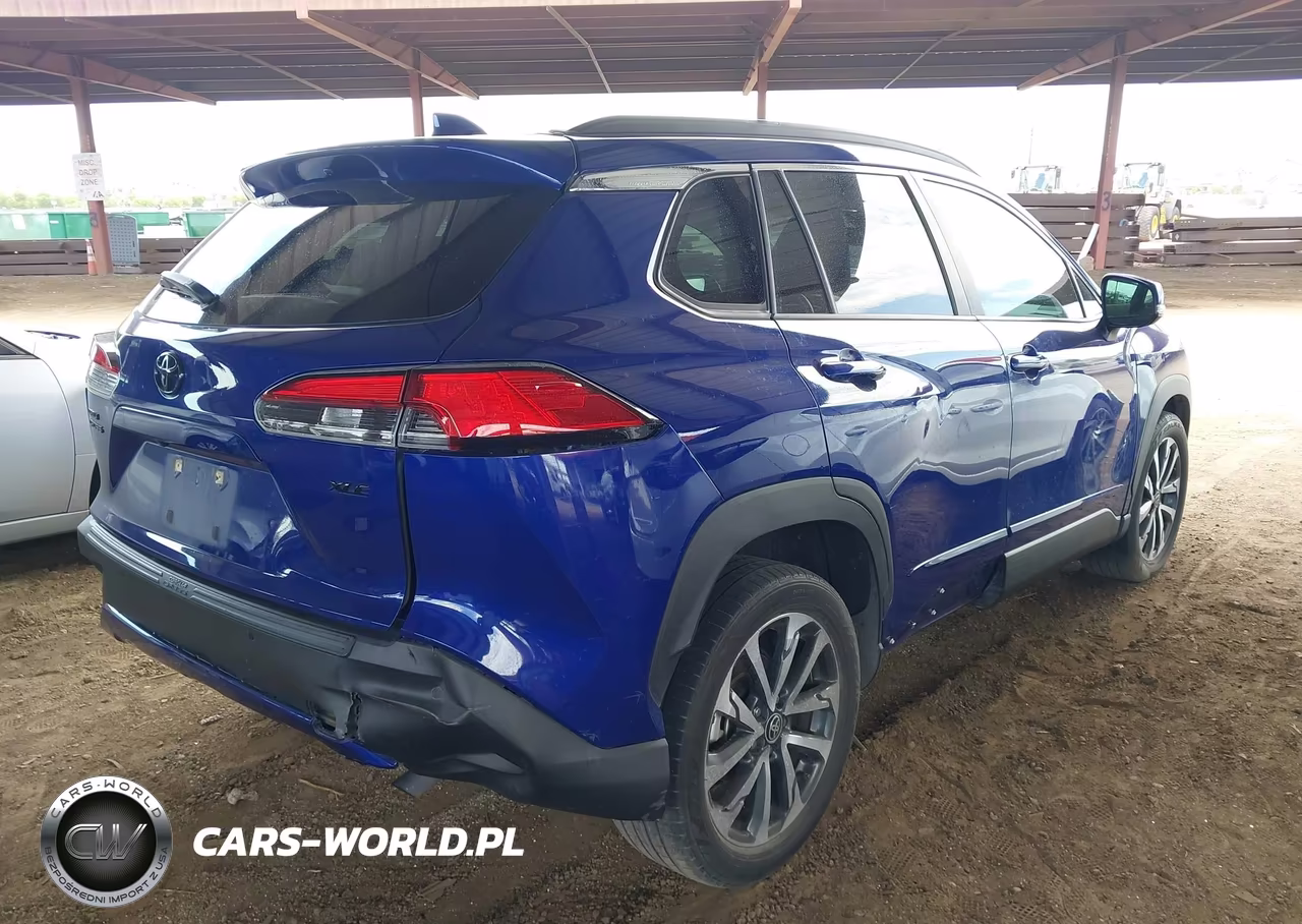 2022 Toyota Corolla Cross Xle VIN:7MUDAAAG0NV007539 - 4