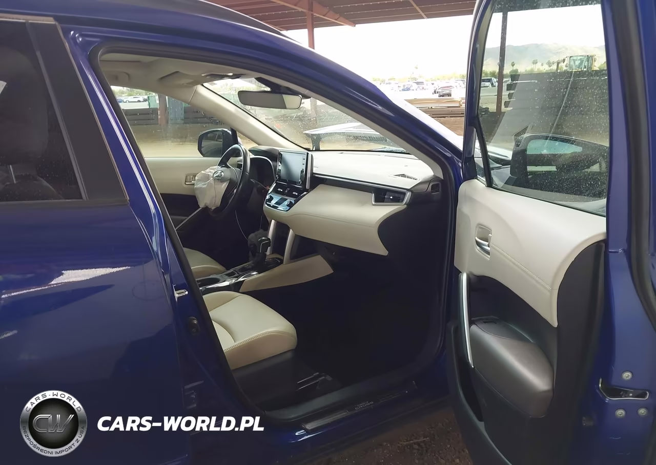 2022 Toyota Corolla Cross Xle VIN:7MUDAAAG0NV007539 - 5