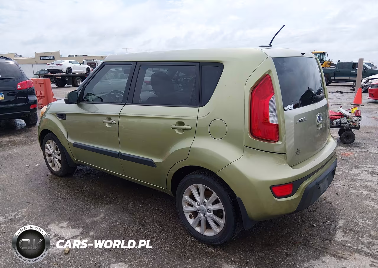 2012 Kia Soul + VIN:KNDJT2A60C7468610 - 3