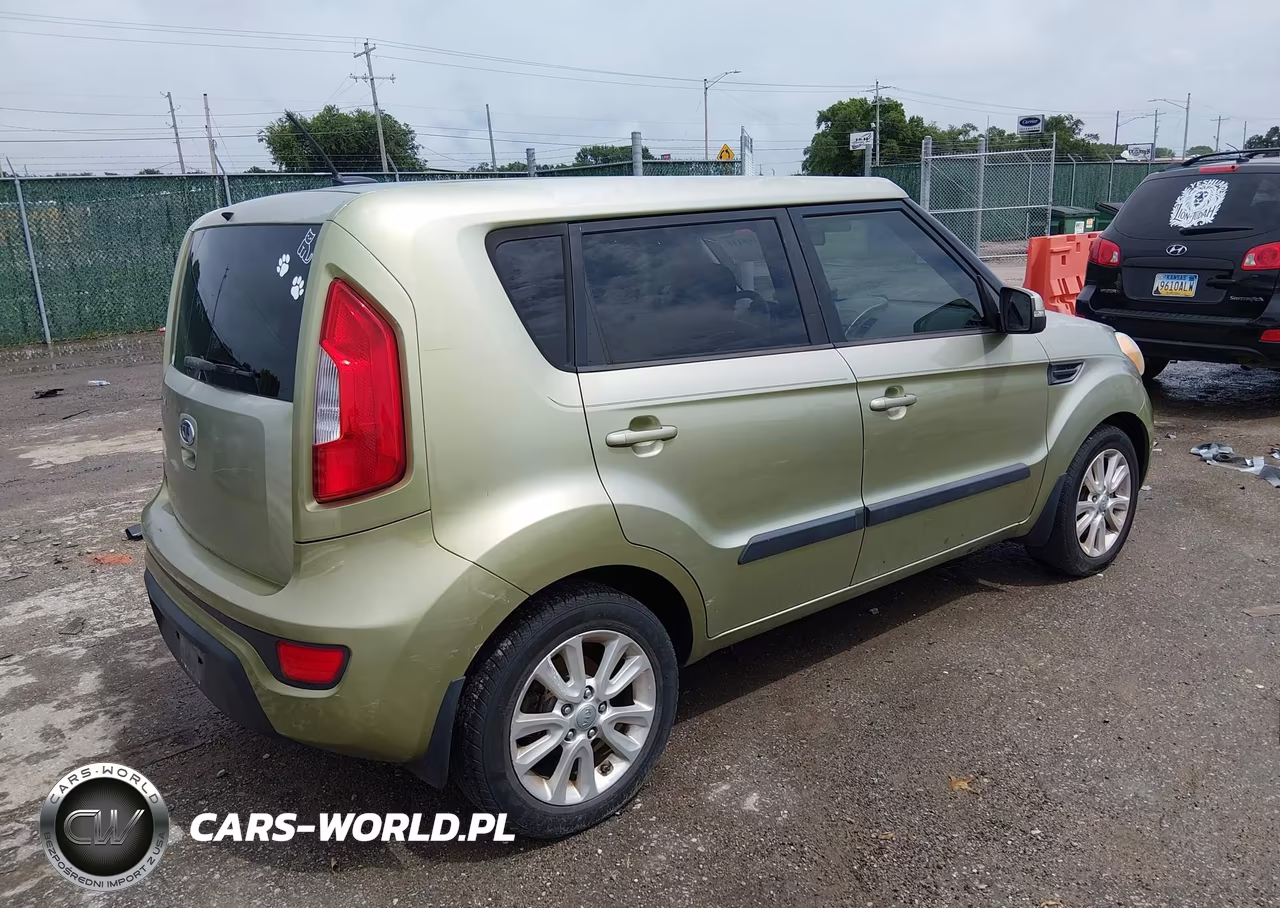 2012 Kia Soul + VIN:KNDJT2A60C7468610 - 4