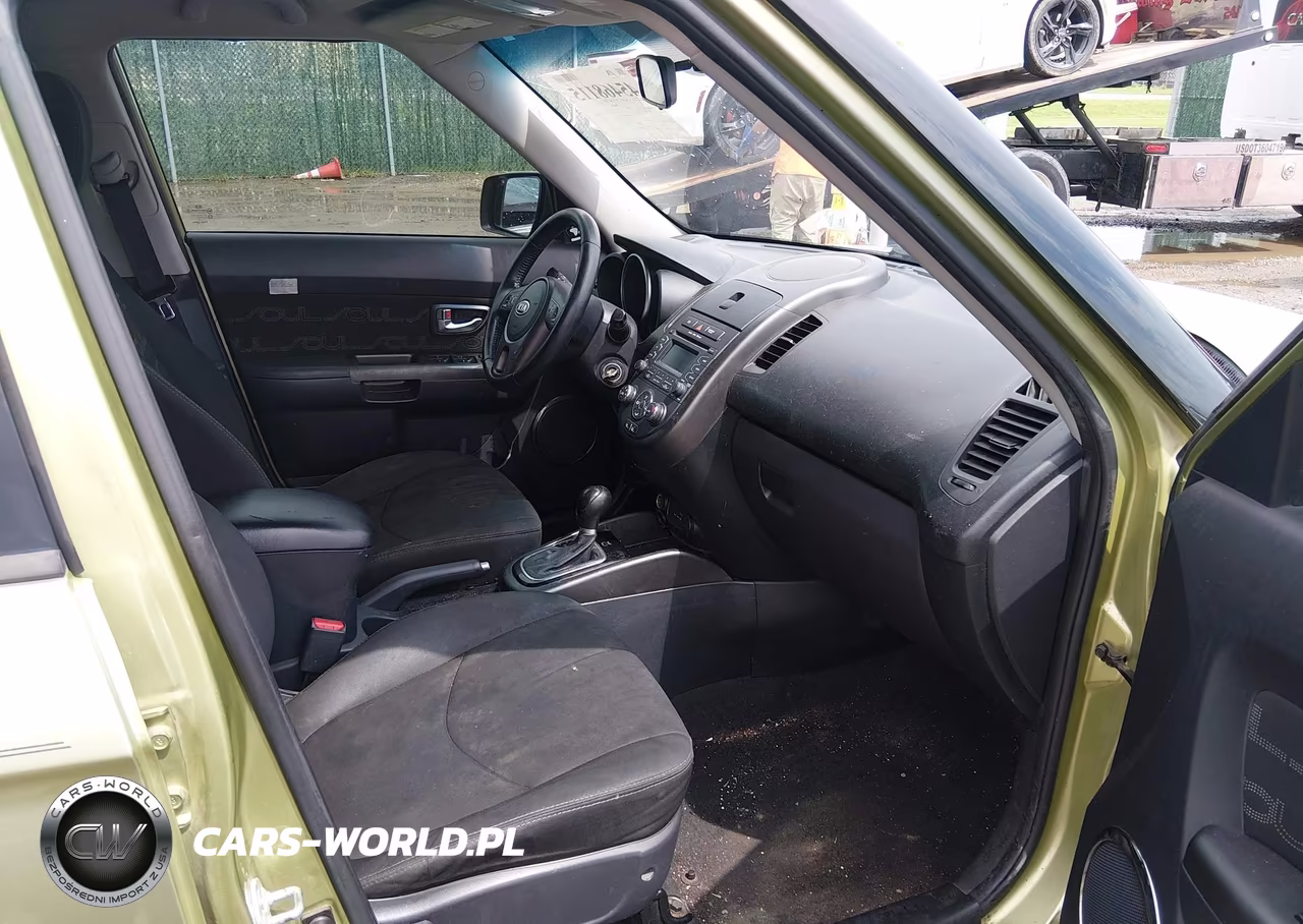 2012 Kia Soul + VIN:KNDJT2A60C7468610 - 5
