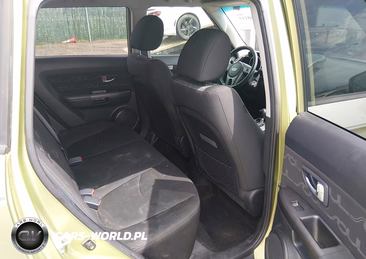 2012 Kia Soul + VIN:KNDJT2A60C7468610 - 8