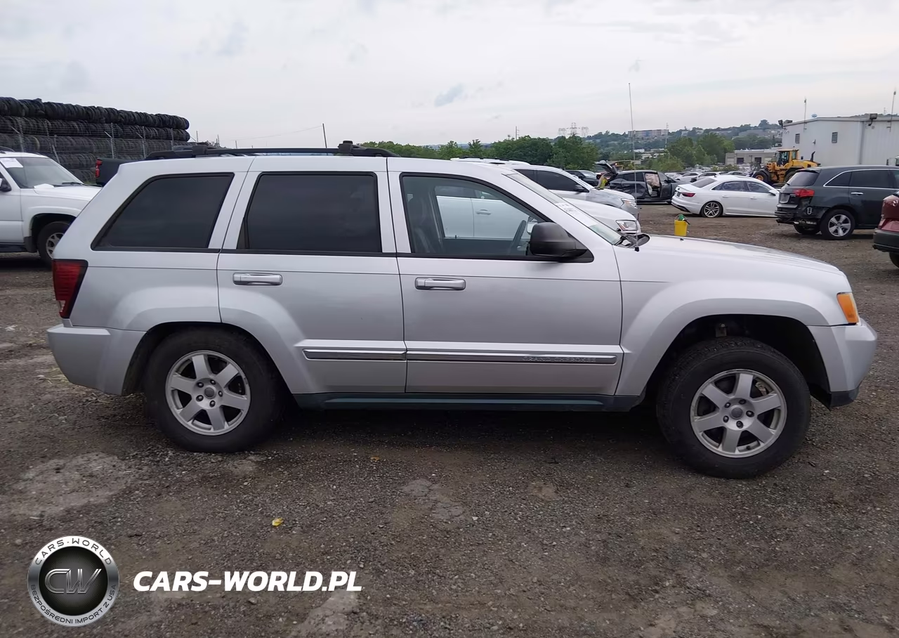2009 Jeep Grand Cherokee Laredo VIN:1J8GR48K39C553781 - 13