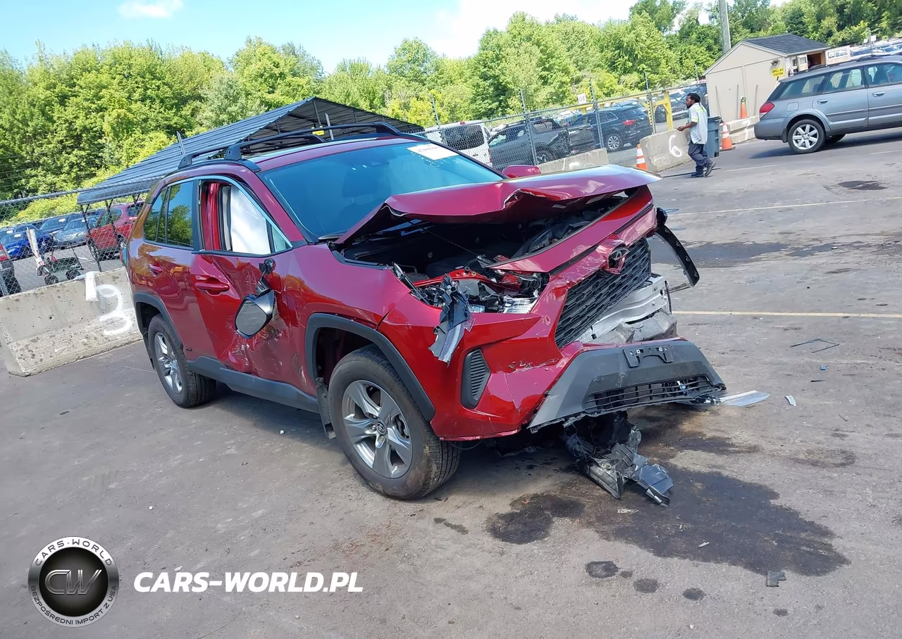 2025 Toyota Rav4 Hybrid Xle – zdjęcie 1 z 16