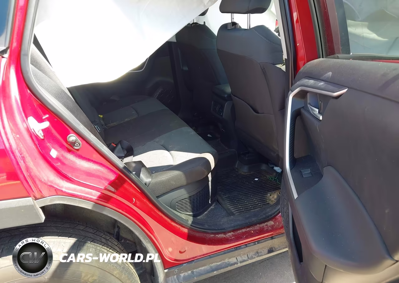 2025 Toyota Rav4 Hybrid Xle VIN:4T3RWRFV3SU200060 - 8