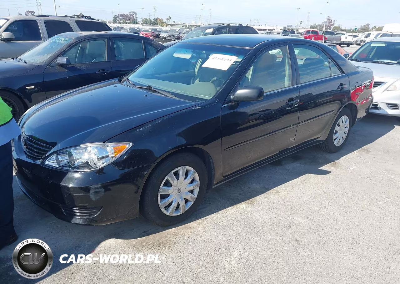 2005 Toyota Camry Le VIN:4T1BE32K05U409895 - 2