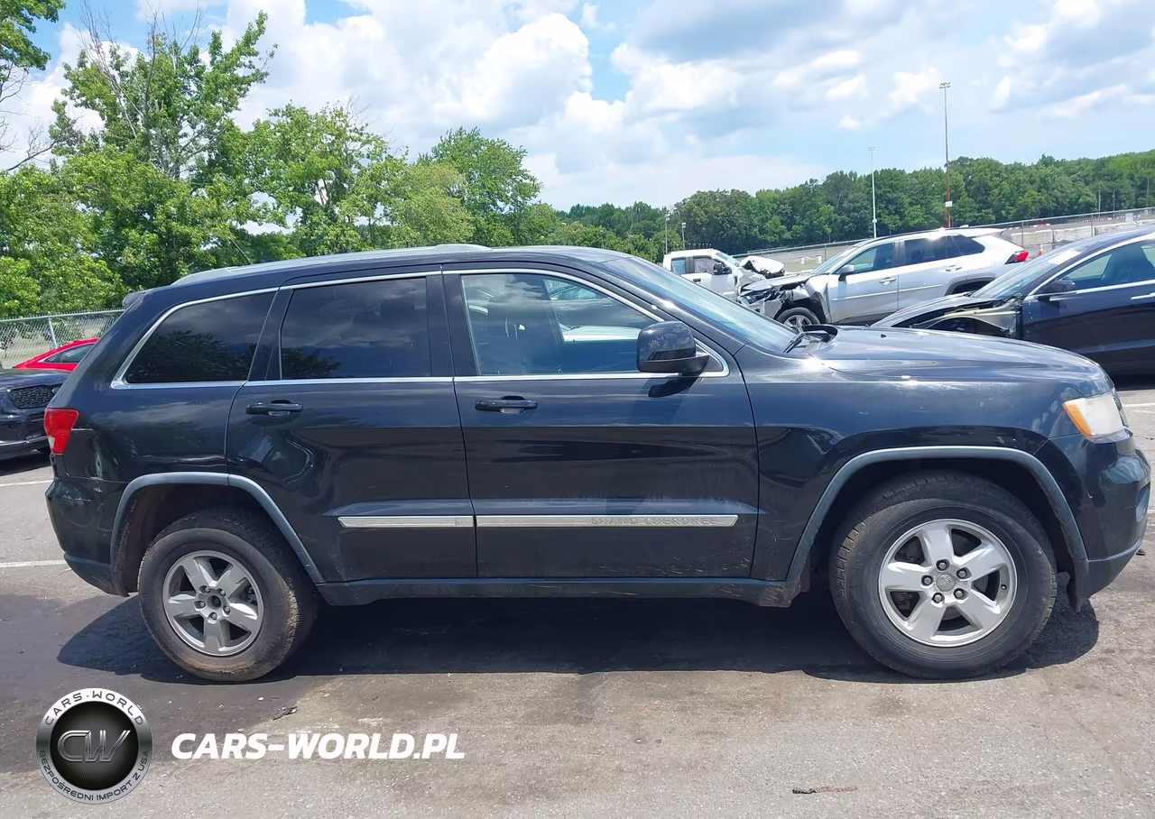 2012 Jeep Grand Cherokee Laredo VIN:1C4RJFAG9CC208304 - 13