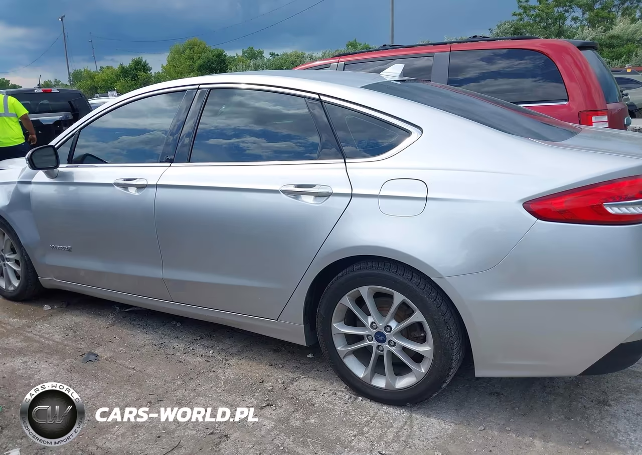 2019 Ford Fusion Hybrid Sel VIN:3FA6P0MU2KR262470 - 14