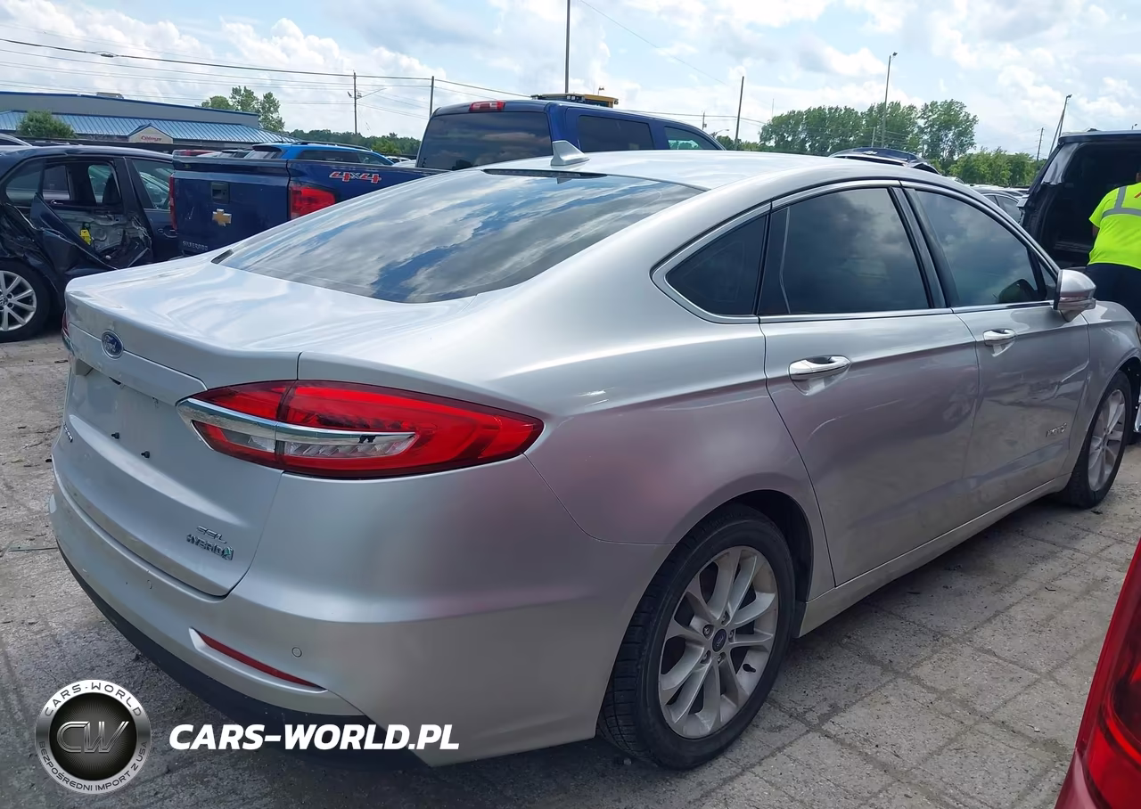 2019 Ford Fusion Hybrid Sel VIN:3FA6P0MU2KR262470 - 4