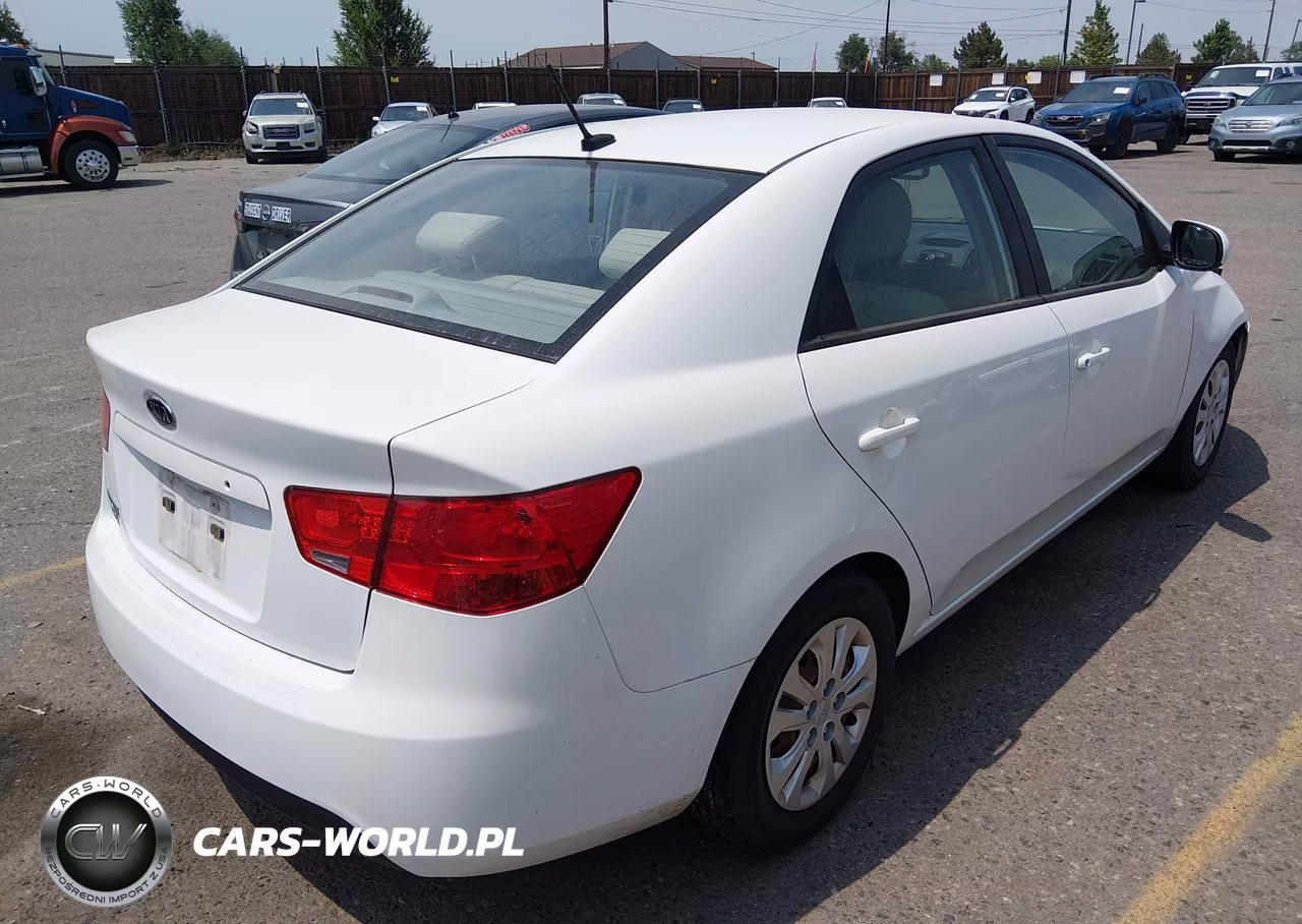 2013 Kia Forte Lx VIN:KNAFT4A22D5715263 - 4