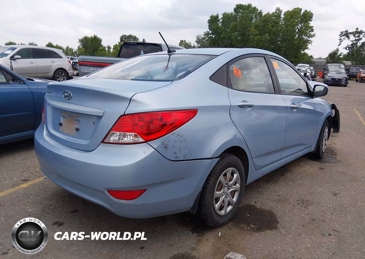 2012 Hyundai Accent Gls VIN:KMHCT4AE5CU109195 - 4