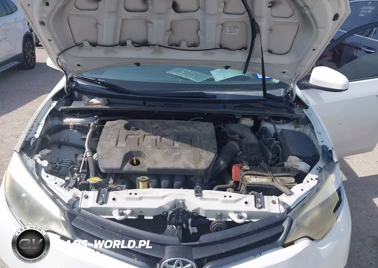 2015 Toyota Corolla Le VIN:5YFBURHE1FP302221 - 10