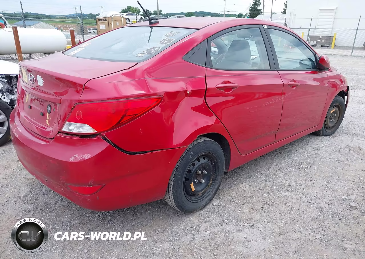 2015 Hyundai Accent Gls VIN:KMHCT4AE9FU915934 - 4