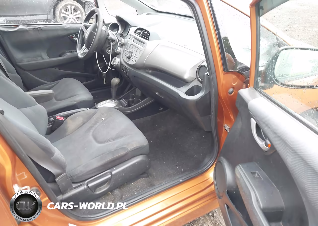 2009 Honda Fit Sport VIN:JHMGE88469S074349 - 5