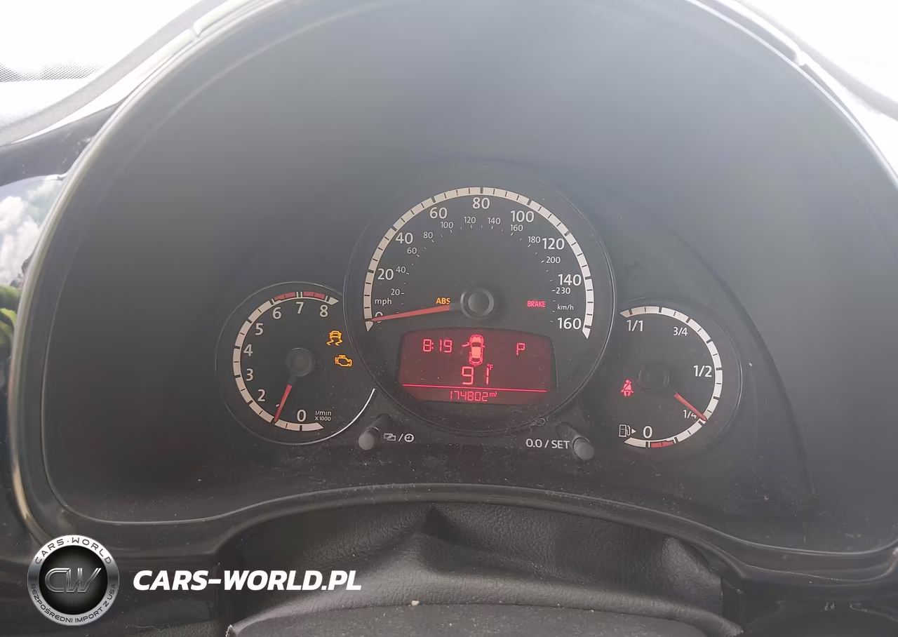 2013 Volkswagen Beetle 2.5L Entry VIN:3VWFP7AT7DM644652 - 7