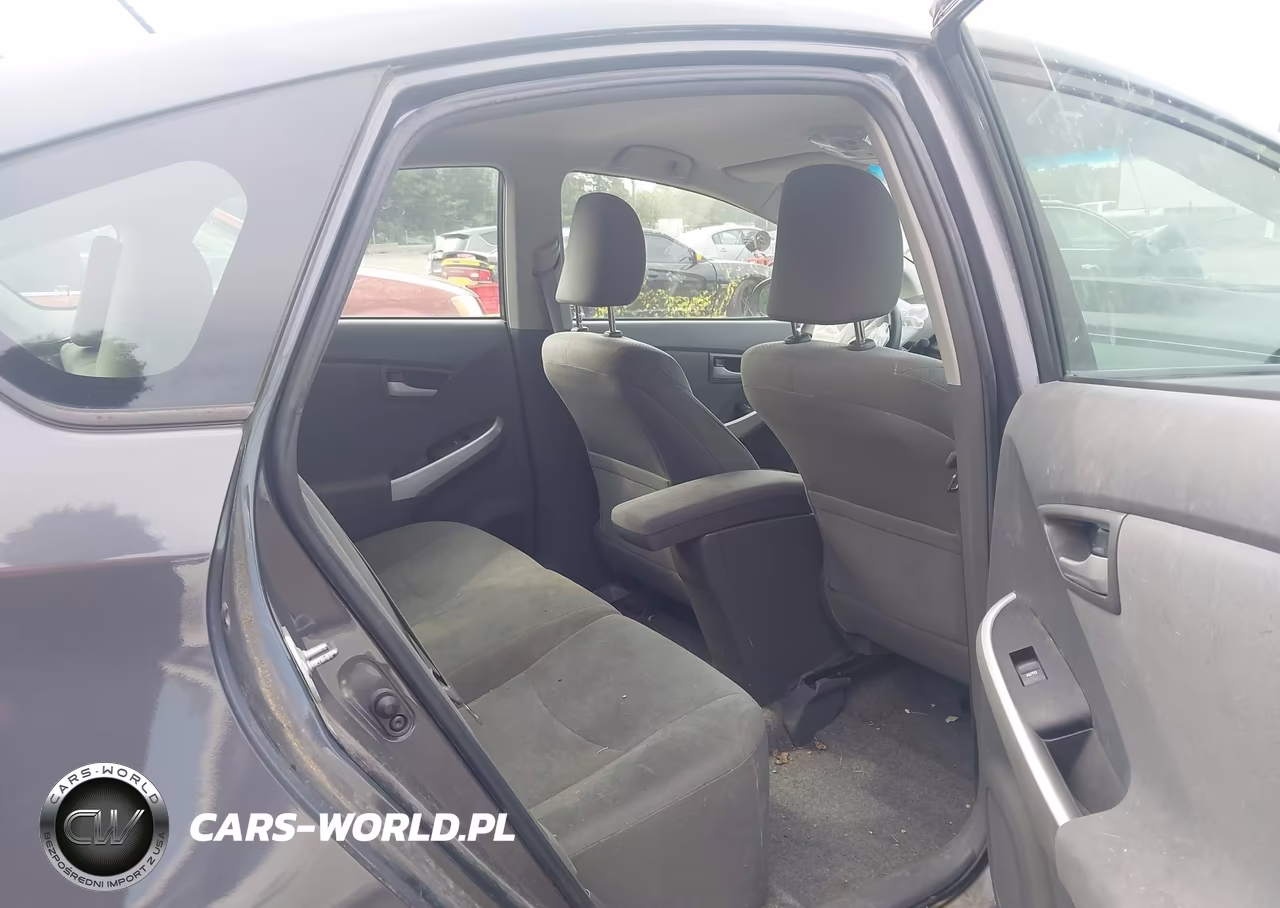 2011 Toyota Prius Two VIN:JTDKN3DUXB1398064 - 8