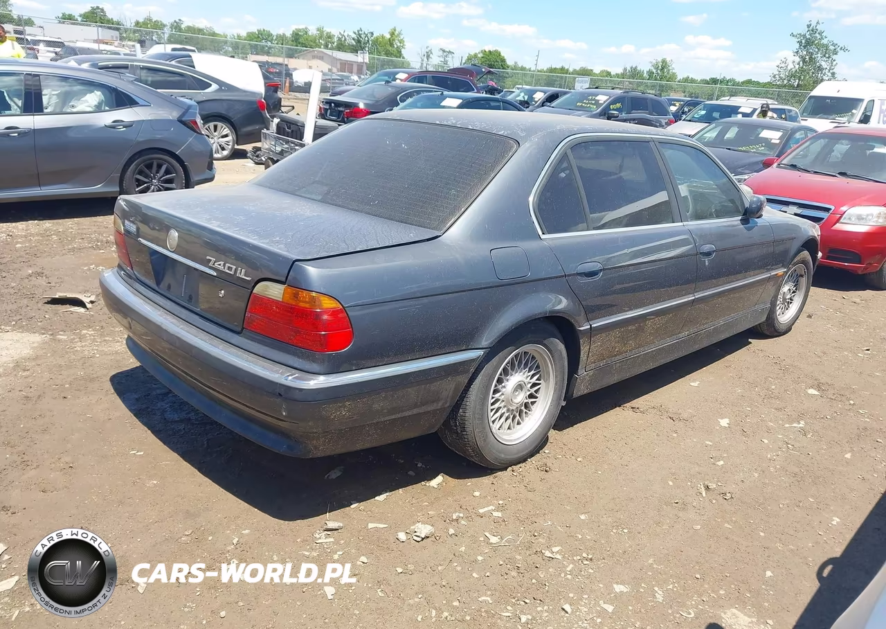 2000 BMW 740Il VIN:WBAGH8347YDP09692 - 4