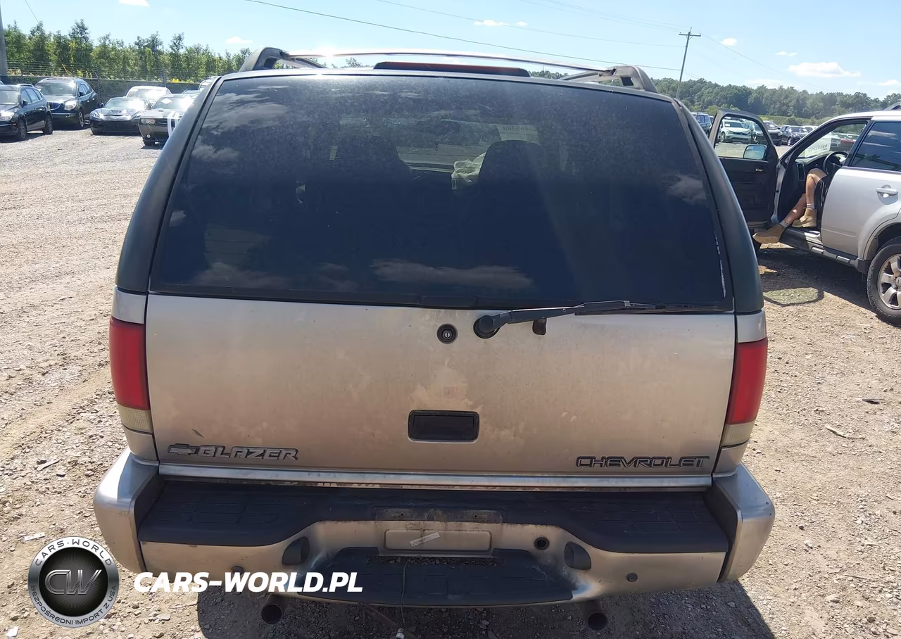 1999 Chevrolet Blazer Ls VIN:1GNDT13W1X2127585 - 16