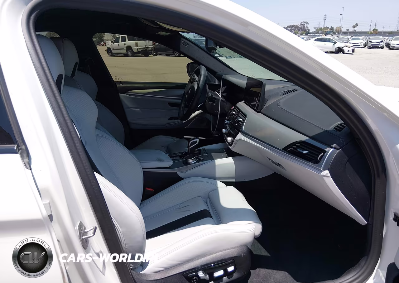 2023 BMW M5 VIN:WBS83CH05PCN44088 - 5
