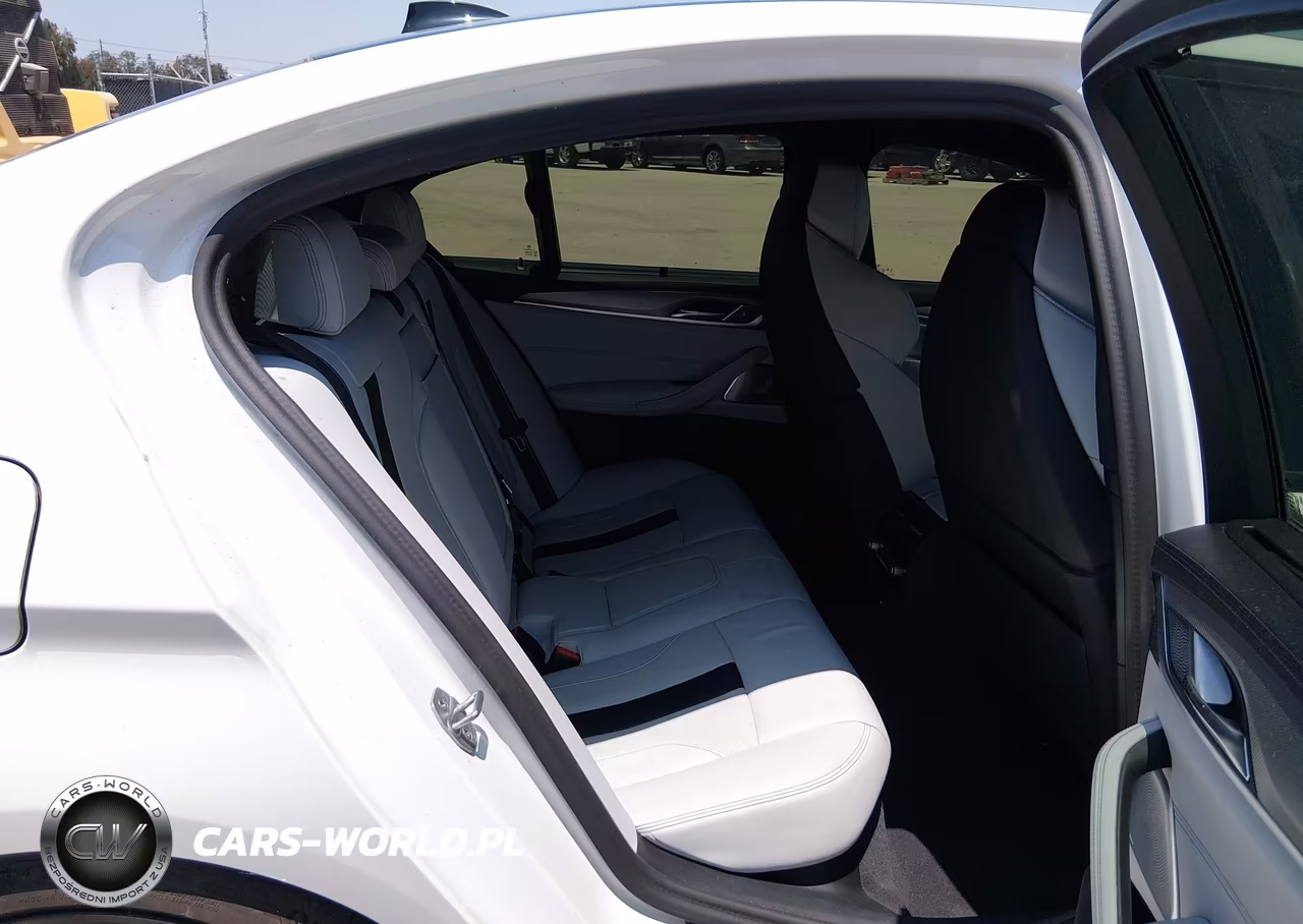 2023 BMW M5 VIN:WBS83CH05PCN44088 - 8
