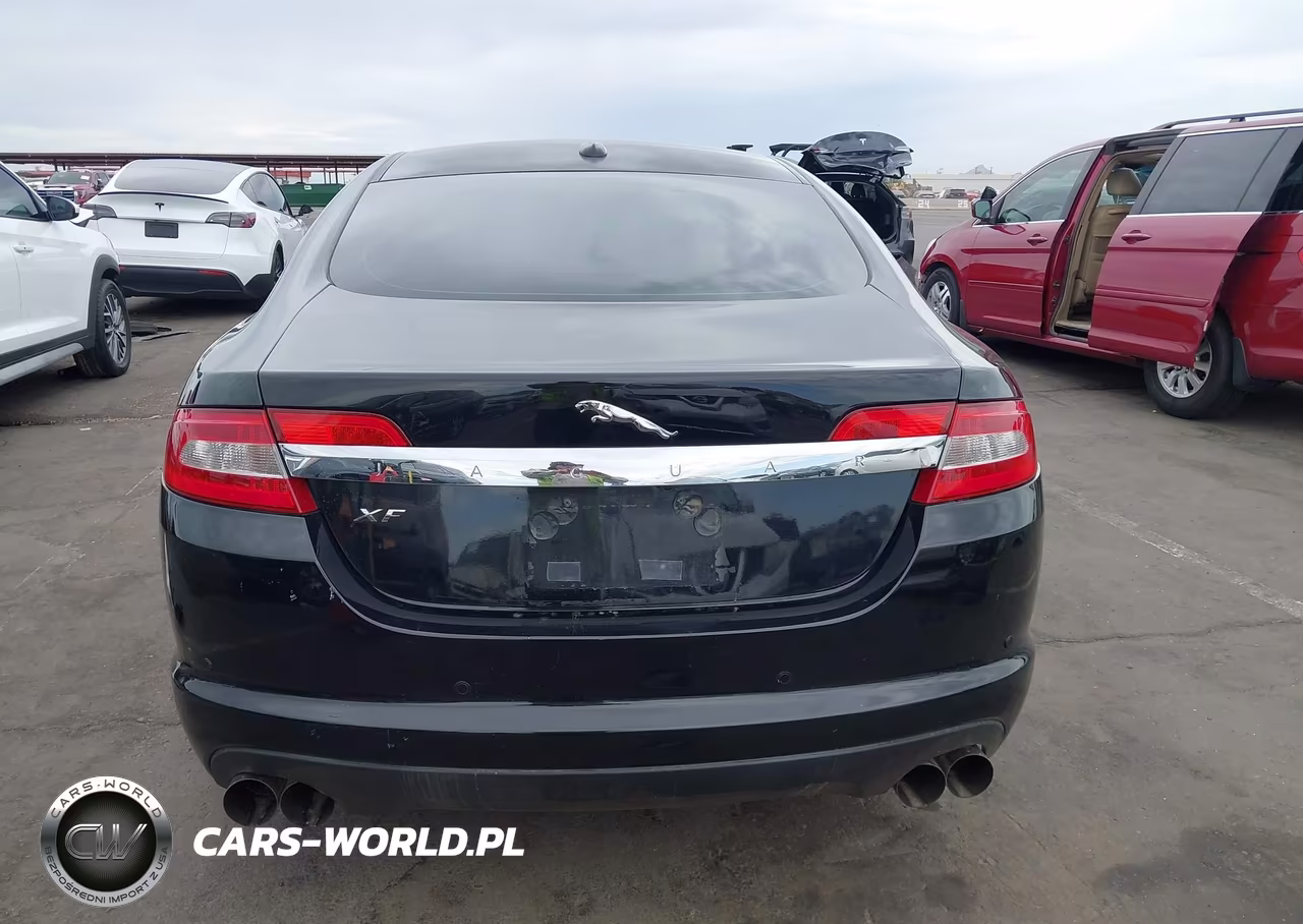 2010 Jaguar Xf Premium VIN:SAJWA0GB1ALR52666 - 16