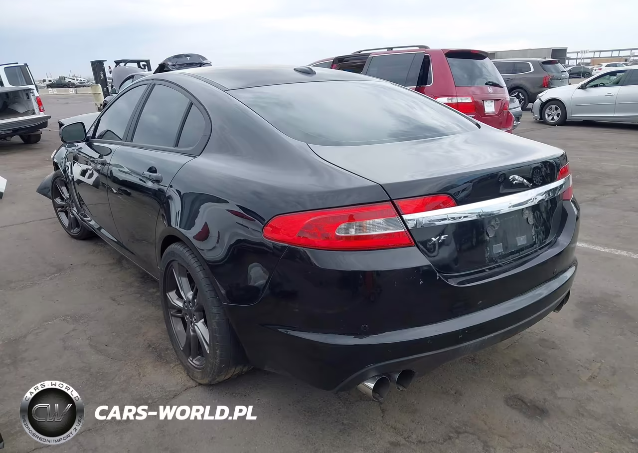 2010 Jaguar Xf Premium VIN:SAJWA0GB1ALR52666 - 3