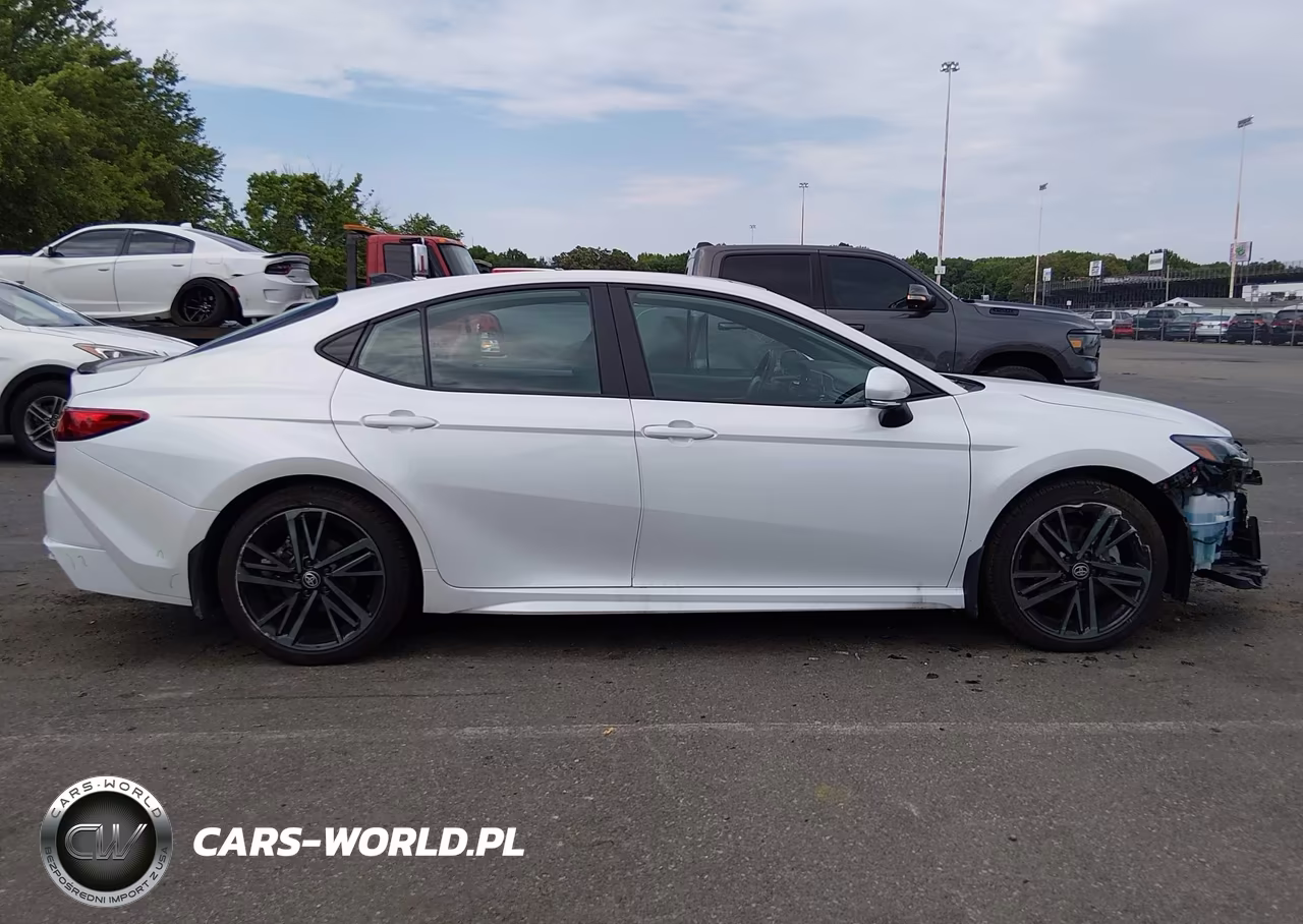 2026 Toyota Camry Xse VIN:4T1DBADK9TU041815 - 13