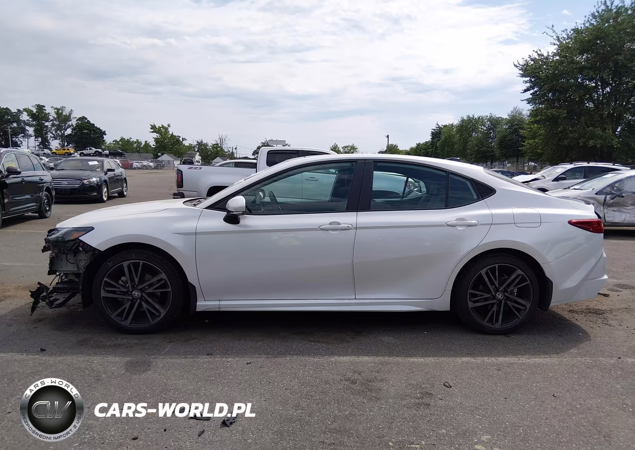 2026 Toyota Camry Xse VIN:4T1DBADK9TU041815 - 14