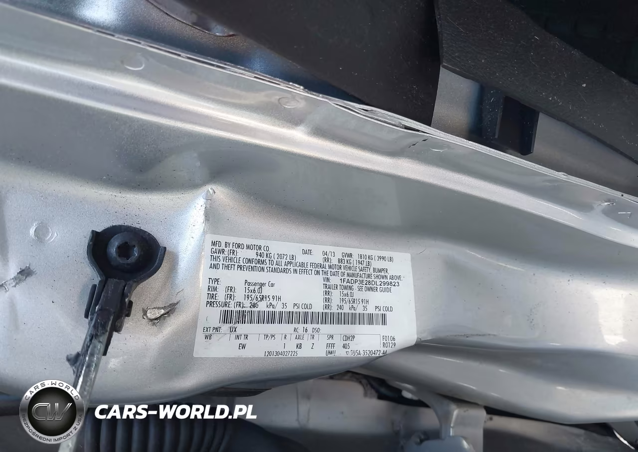 2013 Ford Focus S VIN:1FADP3E28DL299823 - 9
