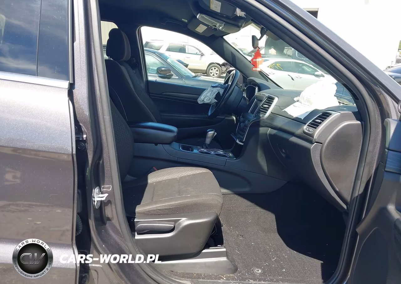 2021 Jeep Grand Cherokee Laredo E 4X4 VIN:1C4RJFAG1MC779514 - 5