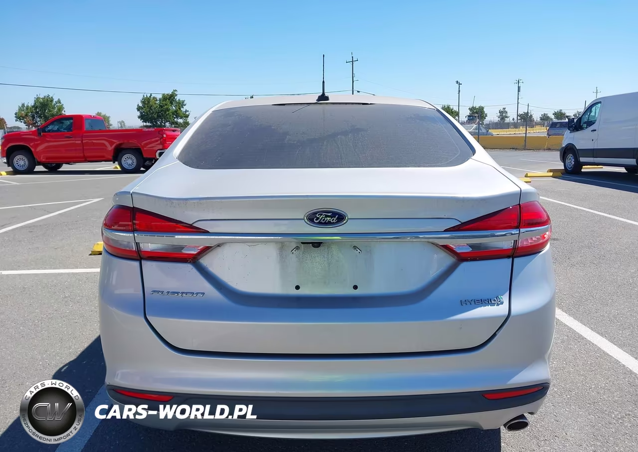 2018 Ford Fusion Hybrid S VIN:3FA6P0UU5JR271579 - 17